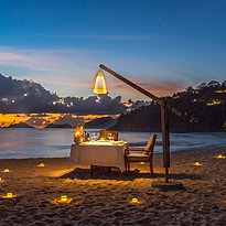 Romantisches Abendessen - Anantara Maia Seychelles Villas