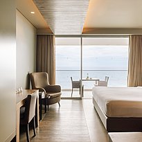 Oceanfront Room - Saccharum