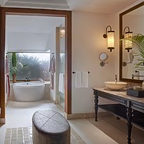 Badezimmer Deluxe Beachfront Villa - Santiburi Koh Samui