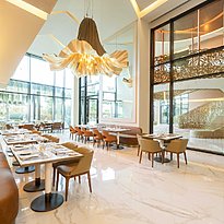 Hibiscus Restaurant - Savoy Palace