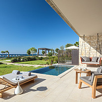 Seafront Bungalow 1 Bedroom mit Pool - Amara