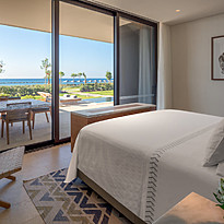 Seafront Bungalow mit Pool - Amara