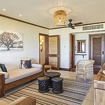 Senior Suite Living area - Heritage Awali Golf & Spa Resort