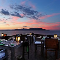 Dining on the Rocks - Six Senses Samui