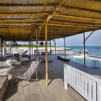 Smokin' Pineapple - Zaya Nurai Island