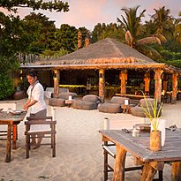 Driftwood Bar - Song Saa Private Island