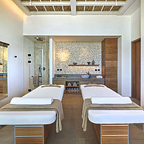 Spa - W Costa Navarino