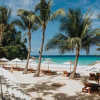 Strand - The Surin Phuket