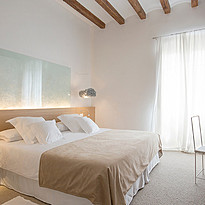 Superior Room - Convent de la Missió