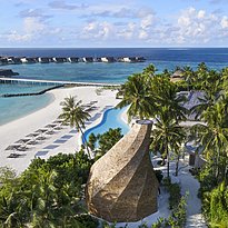 The Library - The St. Regis Maldives Vommuli Resort