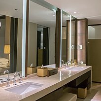 The Ritz Carlton Suite Badezimmer - The Ritz-Carlton, Bali