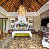 St. Regis Lagoon Villa Schlafzimmer - The St. Regis Bali Resort 