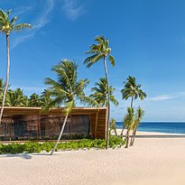 T-Pan Restaurant - The St. Regis Maldives Vommuli Resort