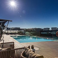 Upscale Pool - EPIC SANA Lisboa