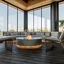 Uranos Bar - Pno&eacute; Breathing Life