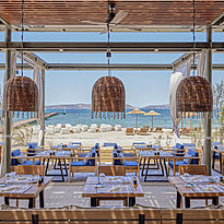 Parelia Beach Club - W Costa Navarino