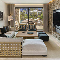 WOW Infinity Villa 3 BR Garden View - W Costa Navarino