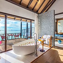 Wind Villa mit Pool - OZEN Life Maadhoo