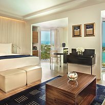 Zimmerbeispiel Premier / Club Room (vorbehaltlich Blick) - The Ritz-Carlton, Bahrain