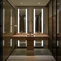 Sawangan Junior Suite Badezimmer - The Ritz-Carlton, Bali