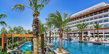 Amanti, MadeForTwo Hotels