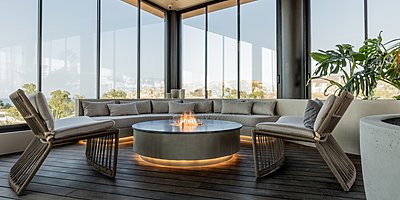 Uranos Bar - Pno&eacute; Breathing Life