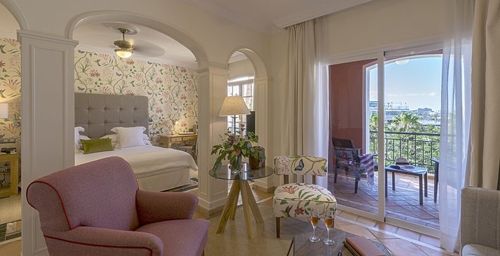 Junior Suite Casas Ducales - Bah&iacute;a del Duque