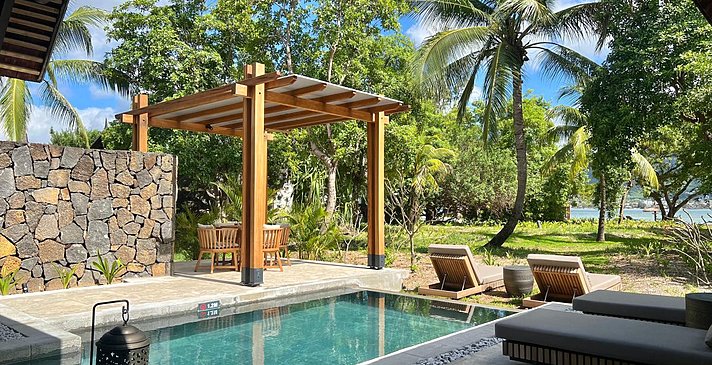 Beachfront Luxury Suite Pool Villa - Maradiva Villas Resort & Spa