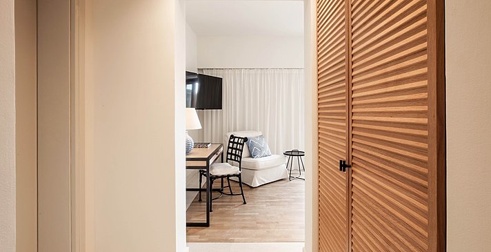 Deluxe Suite Sea View - Phaea Blue