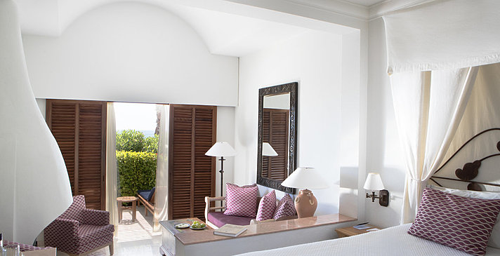 Sea View Garden Studio Suite mit Whirlpool - Annabelle