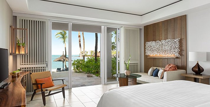 Hibiscus Beachfront Junior Suite - Shangri-La Le Touessrok