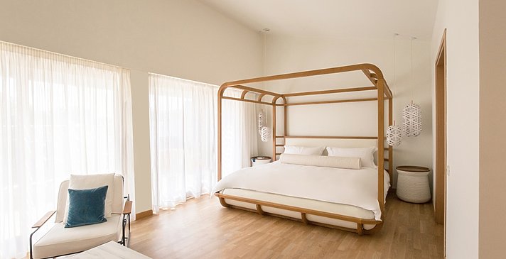 Junior Suite Private Heated Pool - Phaea Blue