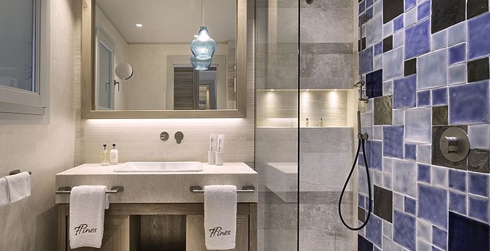 King Bed Garden View - 7Pines Resort Sardinia 