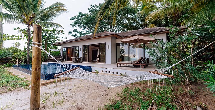 Luxury Ocean Front Pool Villa - The Residence Zanzibar