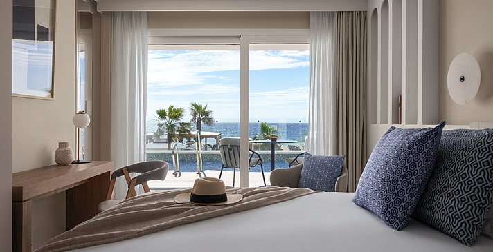 Sea View Suite with Pool - METT Hotel & Beach Resort Marbella, Estepona