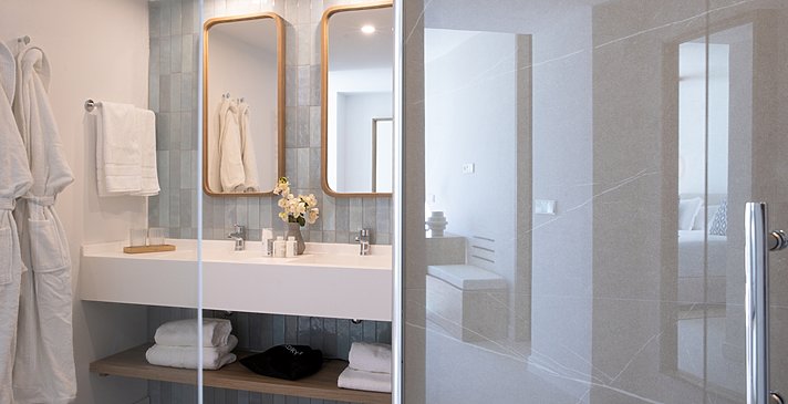 Sea View Suite with Pool - METT Hotel & Beach Resort Marbella, Estepona