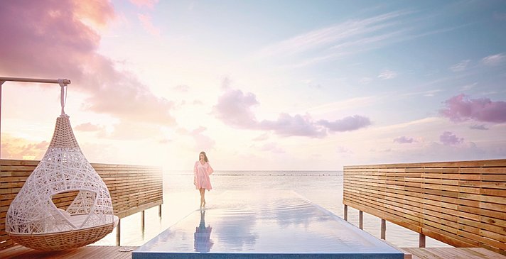 Temptation Pool Water Villa - LUX South Ari Atoll